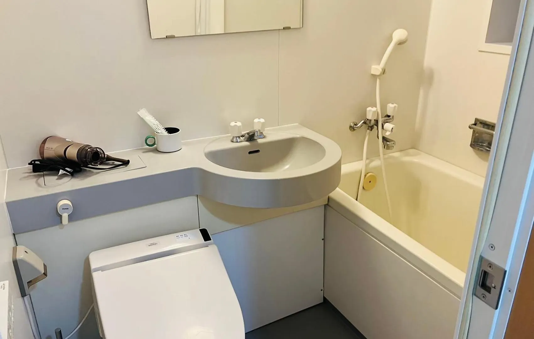 B-Shinjuku Hana Luxury House Apartment Tokyo Japan