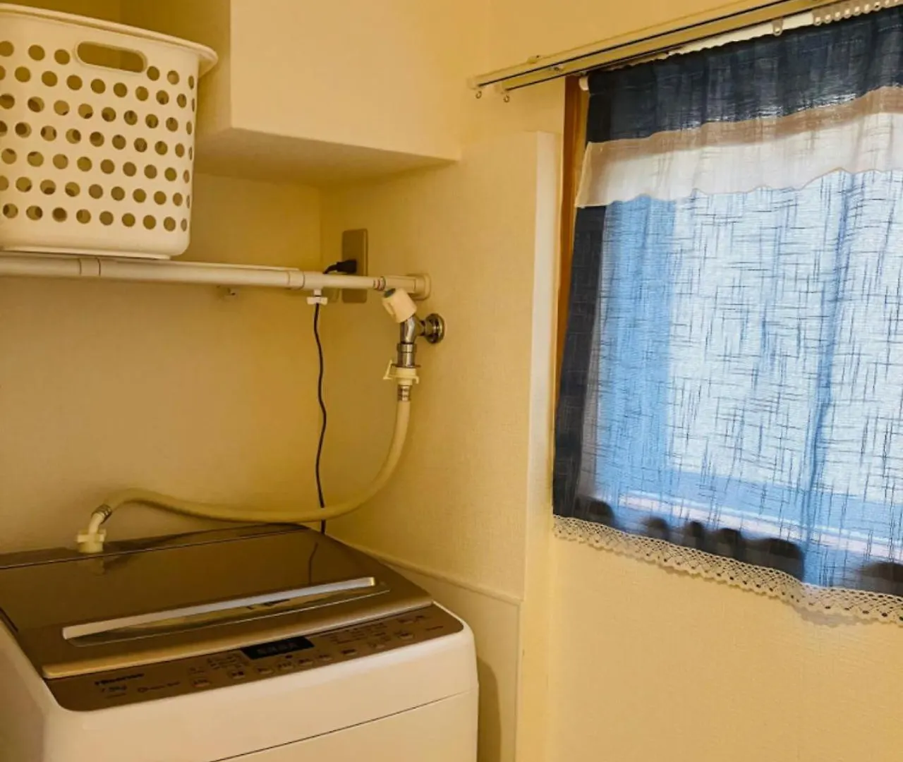 B-Shinjuku Hana Luxury House Apartment Tokyo