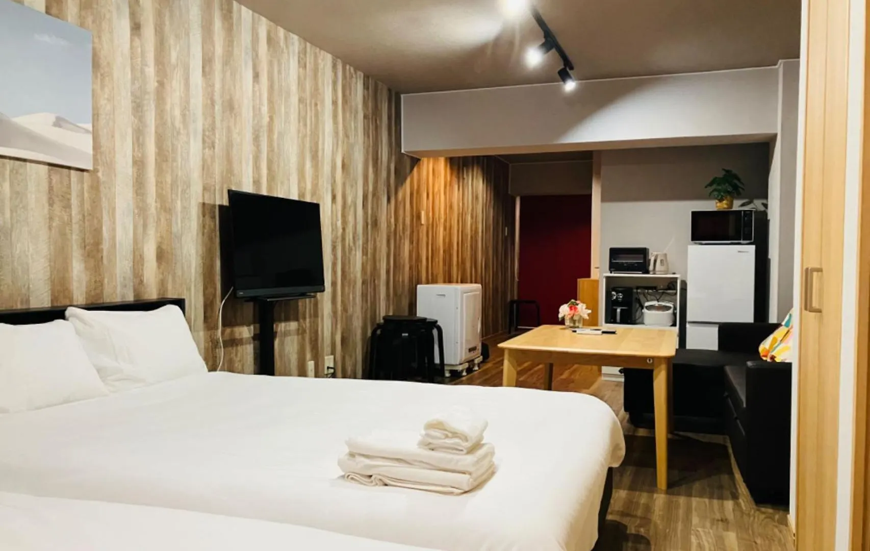 B-Shinjuku Hana Luxury House Apartment Tokyo