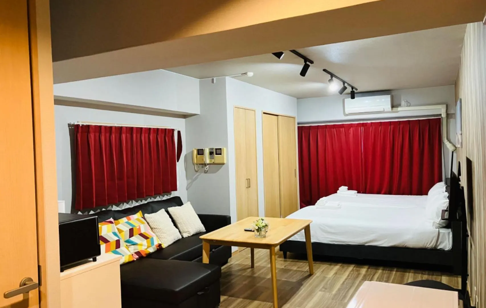 B-Shinjuku Hana Luxury House Apartment Tokyo